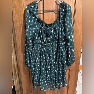 Trixxi Emerald Floral Long Sleeve Dress